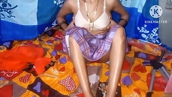 Desi College Girls Have Hot Sex In Dorm Room