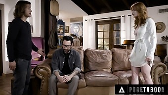 Een Depressieve Weduwnaar Bedriegt Zijn Overleden Vrouw Met Een Look-Alike In Een Taboevideo