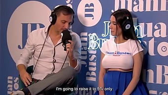 Ambarprada'S Intense Orgasm In Hd Sex Machine Ride