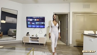 Ebony Rumskamrat Ber Om Sex Och Uppnår Orgasm - Ggwiththewap